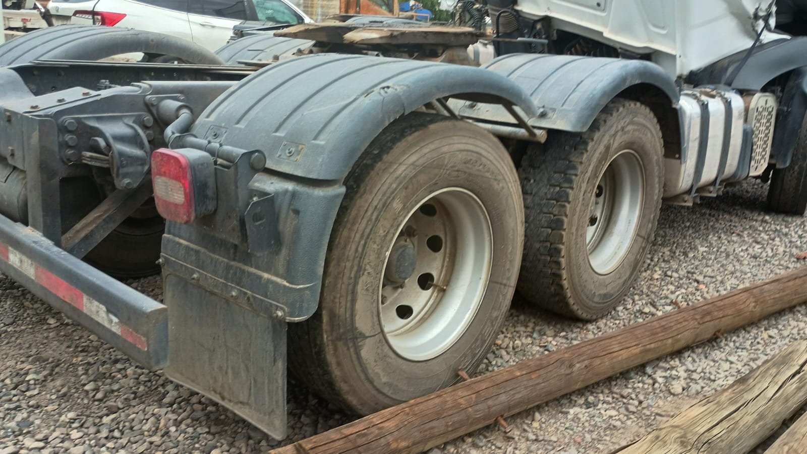 BOMBA ELEVADORA Volkswagen CONSTELLATION 25.360 HR 2011  USADO  EN DESARME